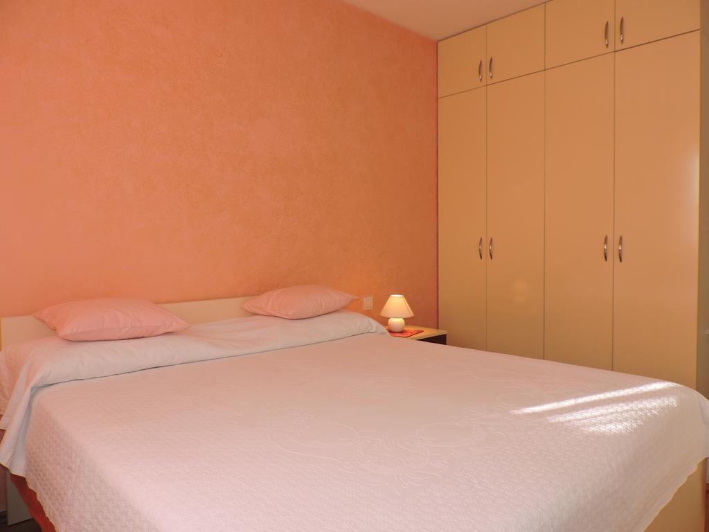 Apartman Legin Fazana Luaran gambar